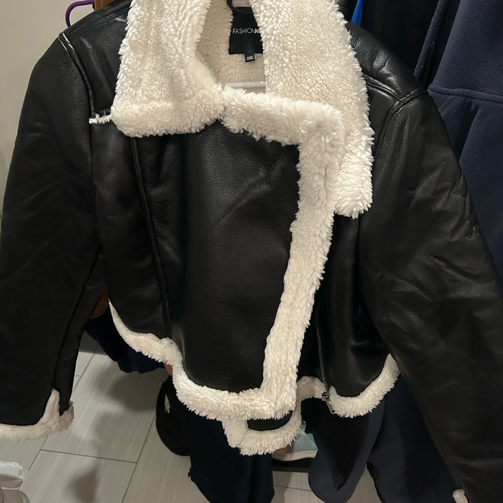 Fashion Nova Black and Cream Teddy Jacket - Picture 2 of 2